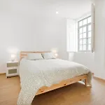 Casa De *