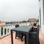 Casa De *