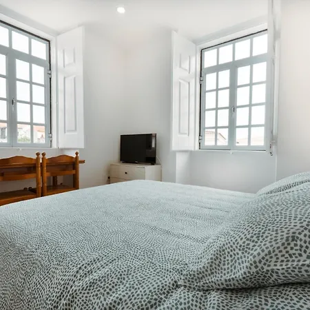 Casa De Appartamento *